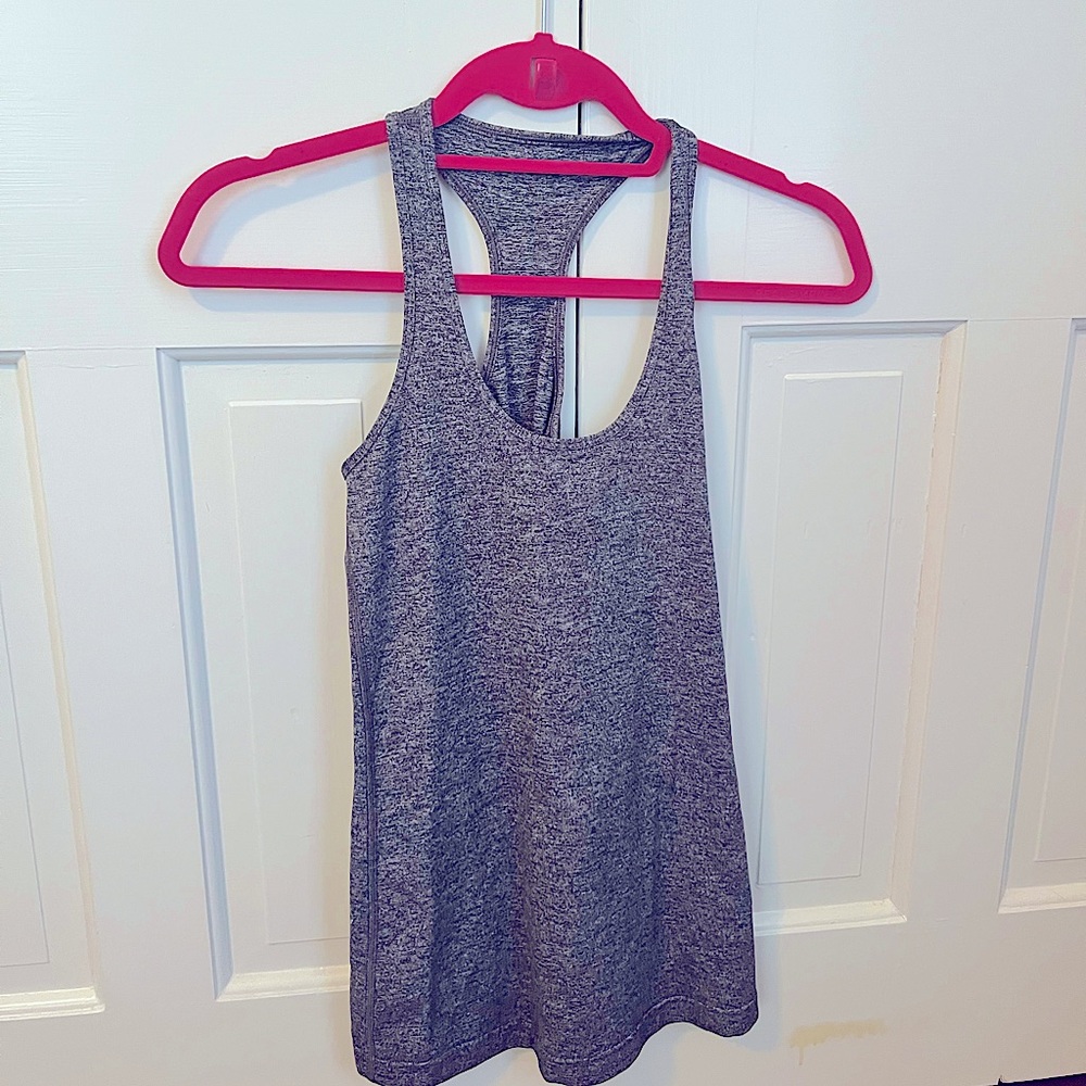 Lululemon tank top. Excellent condition. Size 4